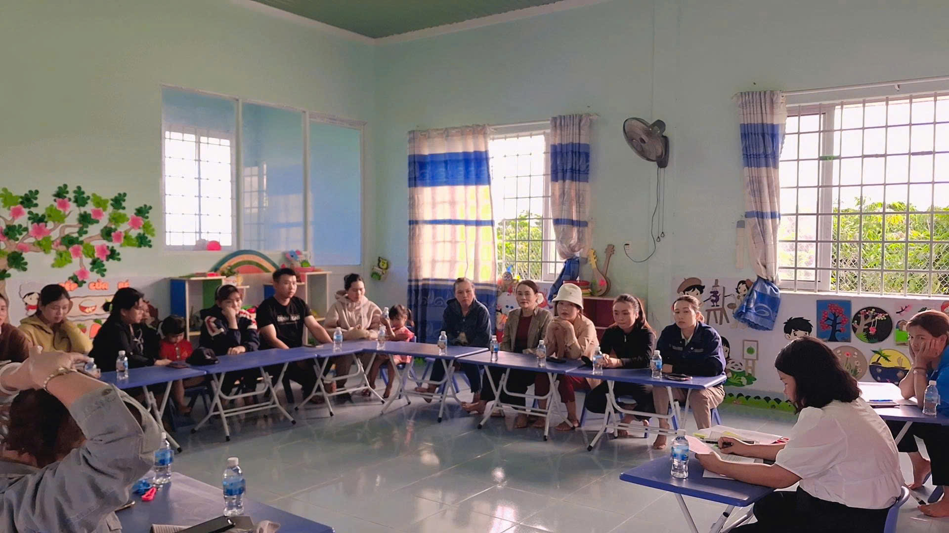 Hội nghị cha mẹ trẻ đầu năm học 2025 – 2026 đã diễn ra thành công tốt đẹp Hội nghị cha mẹ trẻ đầu năm học 2025 – 2026 đã diễn ra thành công tốt đẹp