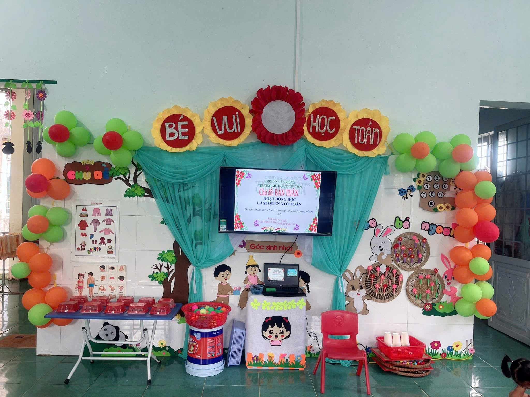 Một số hình ảnh hoạt động của các lớp trong dịp khảo sát chất lượng đầu năm Một số hình ảnh hoạt động của các lớp trong dịp khảo sát chất lượng đầu năm